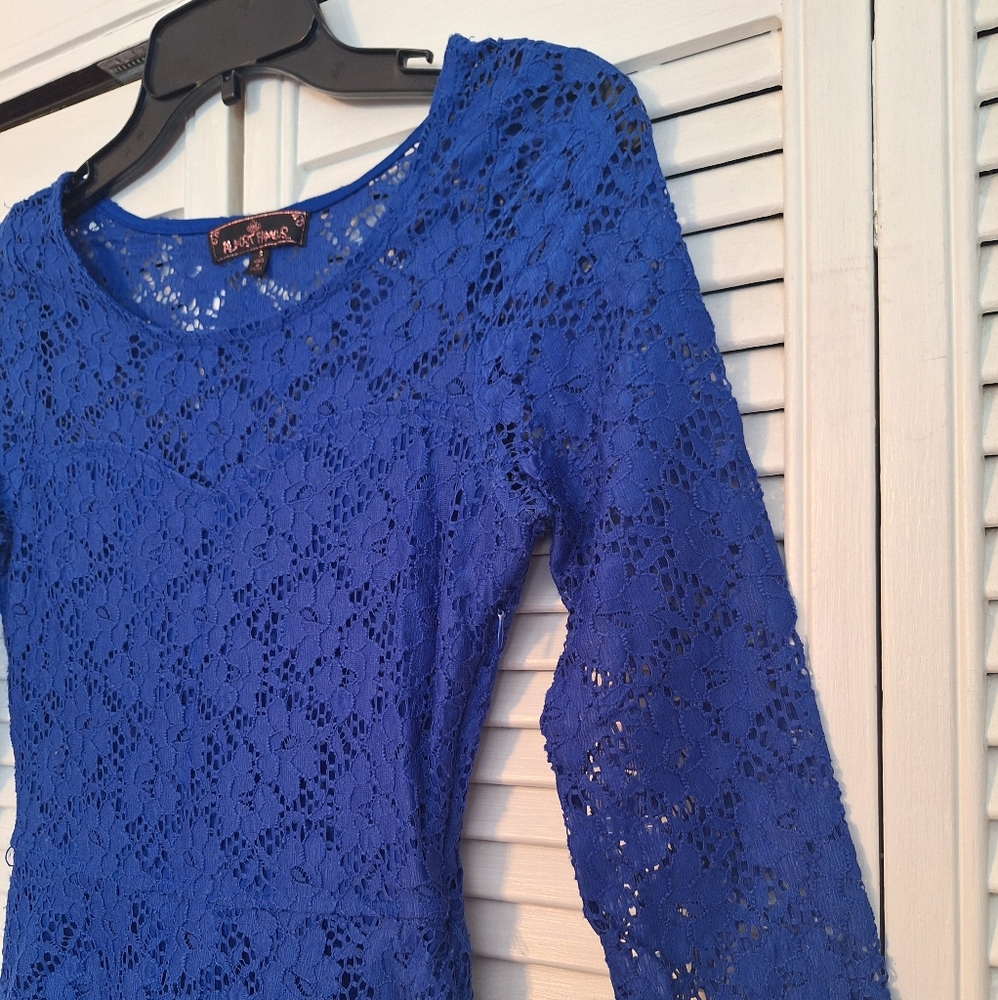Almost Famous royal blue fit & flare lace dress sz sm *A1 - Picture 4 of 9